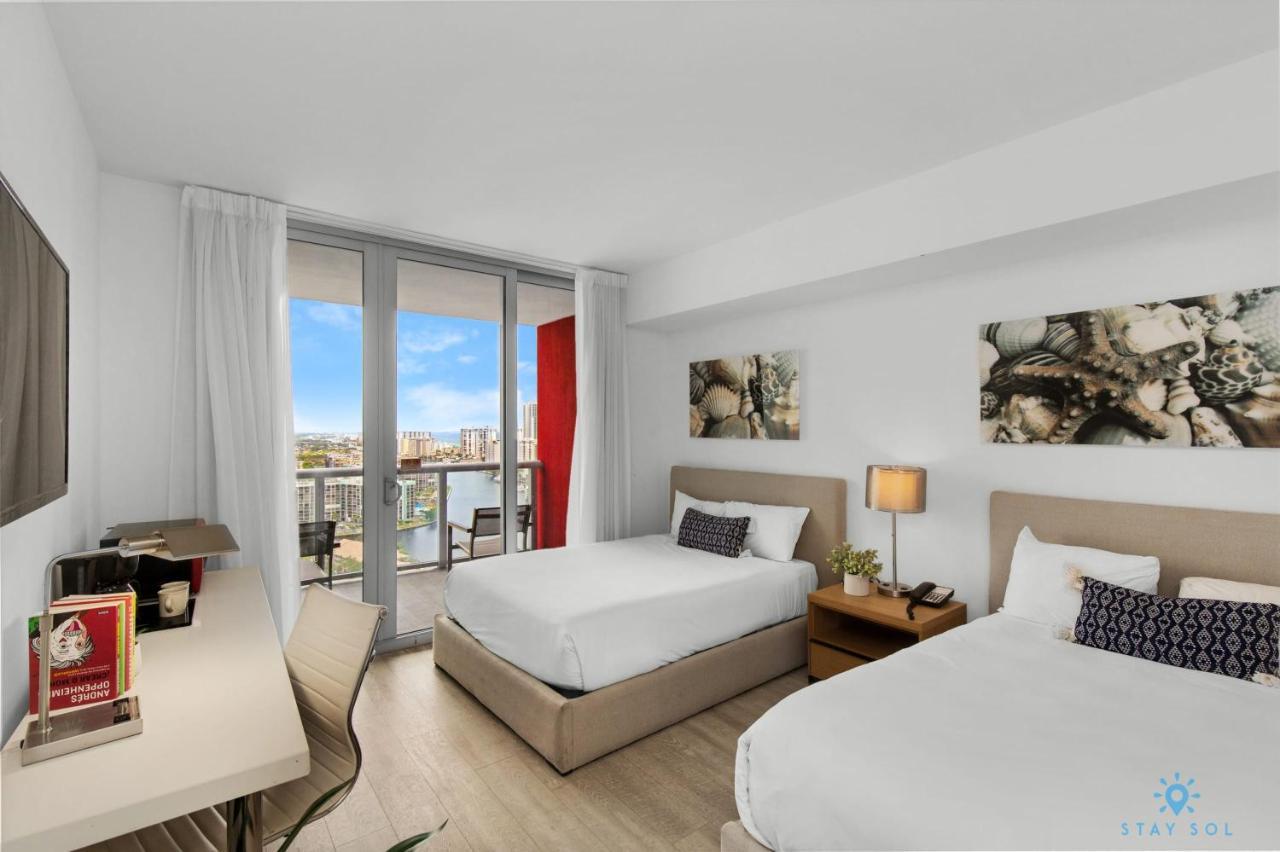 Upper Studio With Balcony,Pool And Gym, Near Beach Hallandale Beach Exteriér fotografie