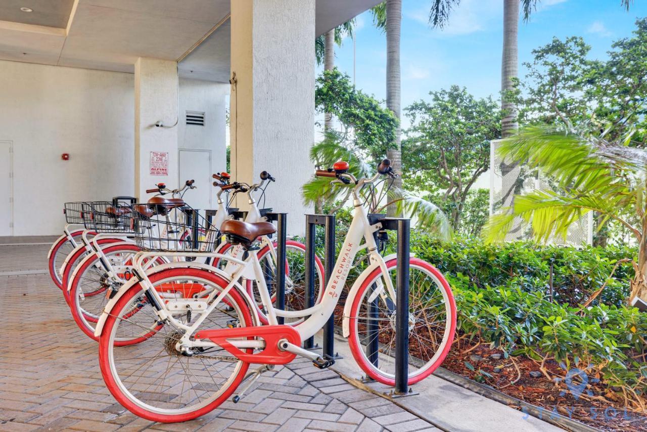 Upper Studio With Balcony,Pool And Gym, Near Beach Hallandale Beach Exteriér fotografie